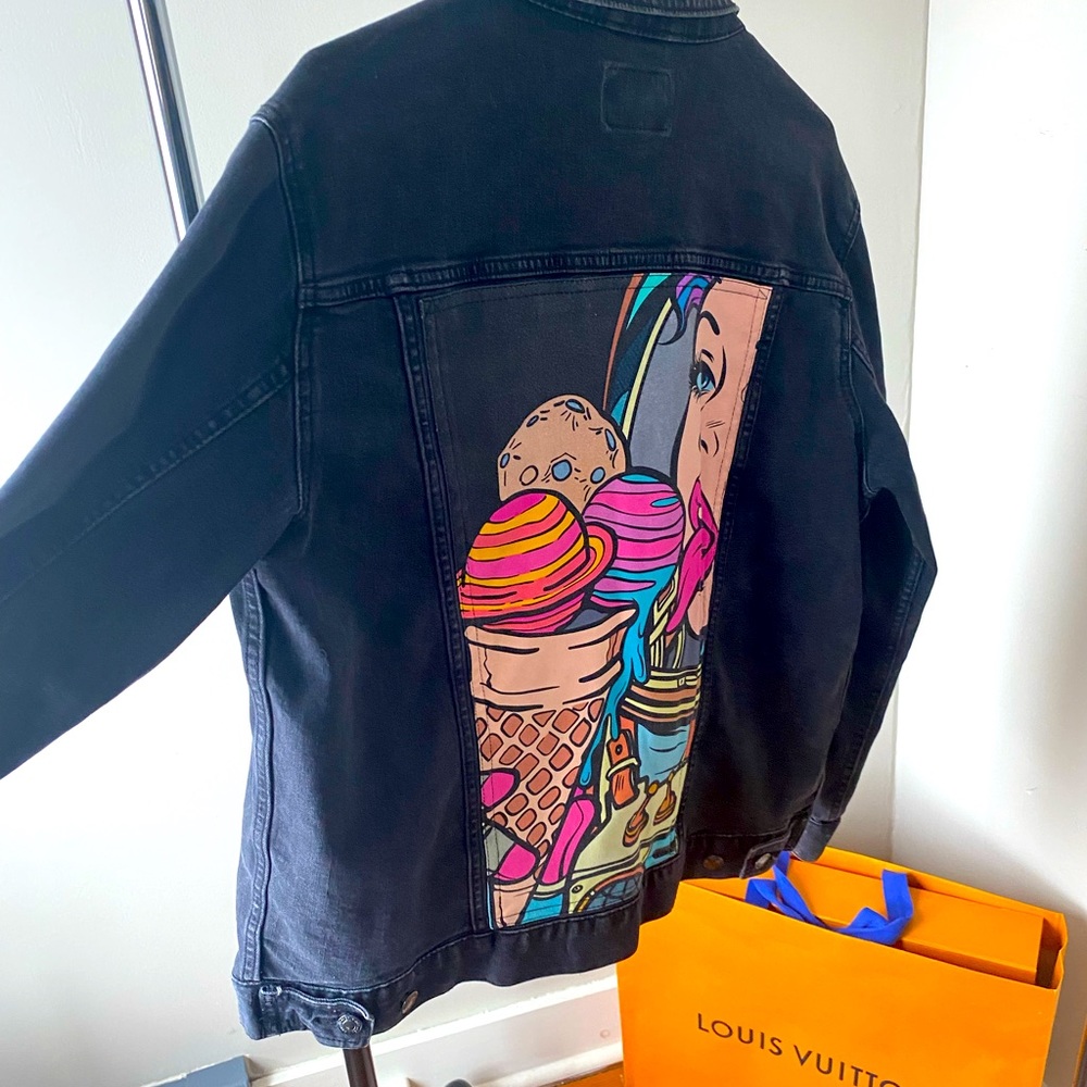 Graphic denim jacket